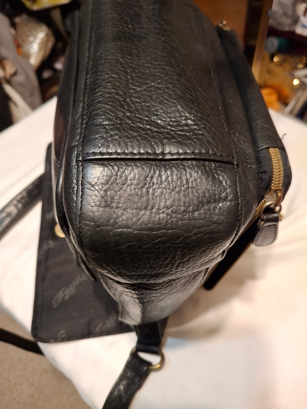 Vintage Fossil Black Leather Crossbody Bag - Classic Everyday Shoulder Bag - Picture 4 of 7